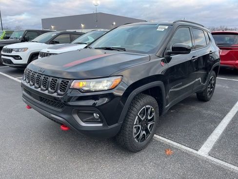 New 2026 Jeep Compass Trailhawk AWD/4WD image 1