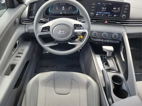 New 2026 Hyundai Elantra SE image 15