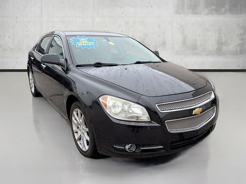 Used 2010 Chevrolet Malibu LTZ image 3
