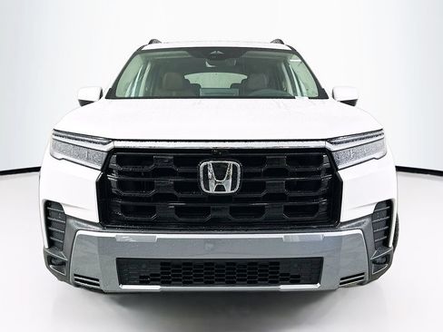 Used 2026 Honda Pilot Elite image 5