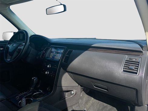 Used 2017 Ford Flex SEL FWD image 32