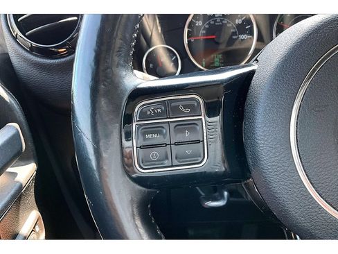 Used 2015 Jeep Wrangler Unlimited Sahara AWD/4WD image 11