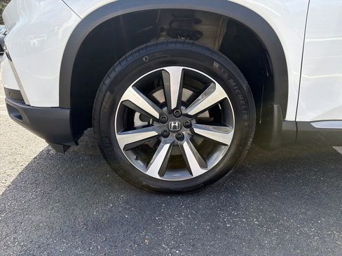 Used 2023 Honda Pilot Touring image 31
