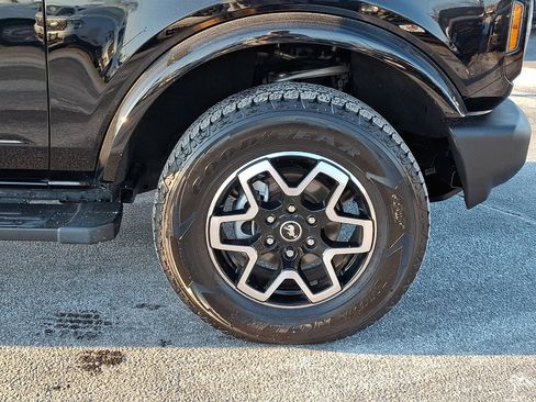 Certified 2022 Ford Bronco Outer Banks image 8