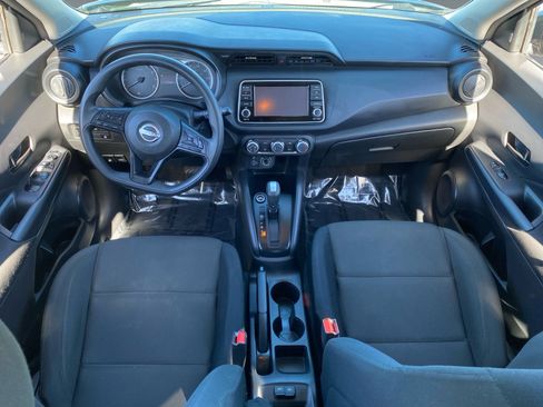 Used 2024 Nissan Kicks S image 10