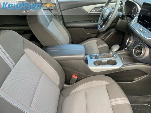 Certified 2024 Chevrolet Blazer LT w/ Convenience Package image 11