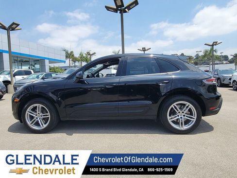 Used 2024 Porsche Macan Turbo AWD/4WD image 15
