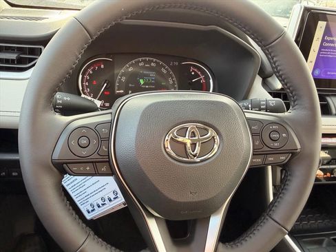 New 2025 Toyota RAV4 XLE w/ Convenience Package image 10