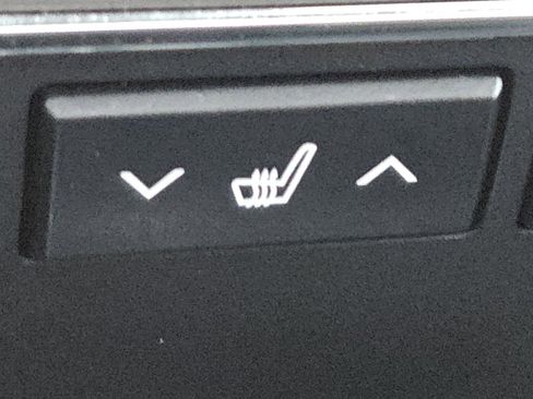 Used 2019 Toyota Tundra Limited image 8