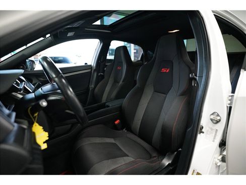 Used 2018 Honda Civic Si image 11