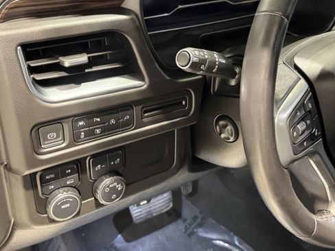 Used 2022 Chevrolet Tahoe LT w/ Luxury Package image 15