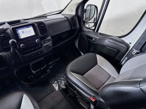 Used 2024 RAM ProMaster 2500 w/ Convenience Group FWD image 21