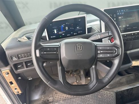 Used 2024 Chevrolet Brightdrop 600 w/ Battery Pack, Max Range AWD/4WD image 13