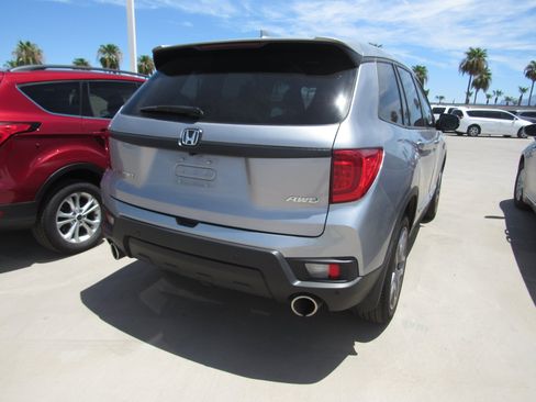 Used 2023 Honda Passport EX-L image 3