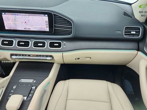 Used 2022 Mercedes-Benz GLS 450 4MATIC image 43
