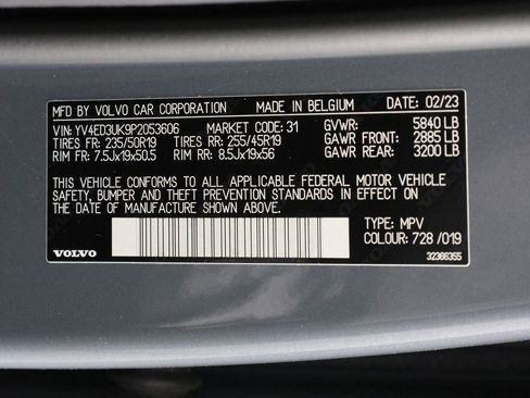 Certified 2023 Volvo XC40 Recharge Core image 16