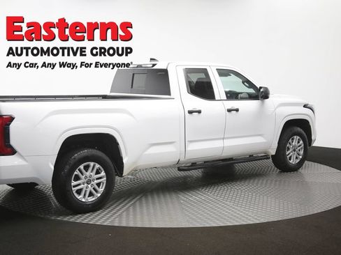 Used 2022 Toyota Tundra SR AWD/4WD image 43