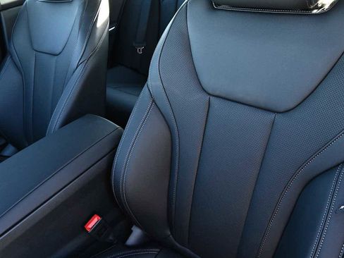 New 2026 BMW 330i Sedan w/ M Sport Package image 9