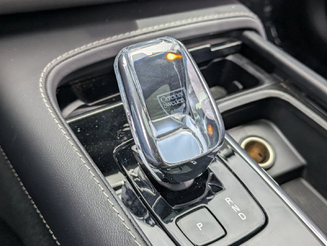 Certified 2025 Volvo XC90 T8 Ultra w/ Protection Package Premier AWD/4WD image 20