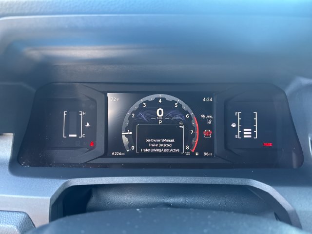 Used 2025 Toyota 4Runner SR5 AWD/4WD image 17
