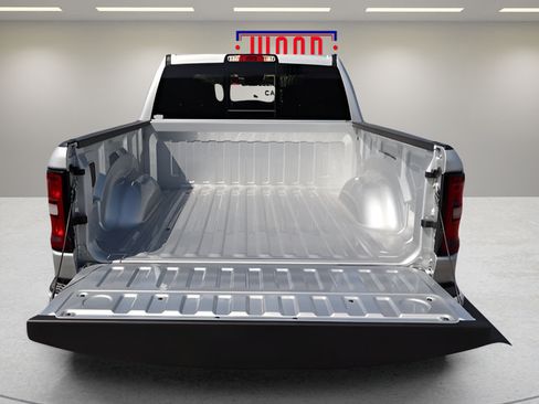 New 2026 RAM 1500 Big Horn AWD/4WD image 9