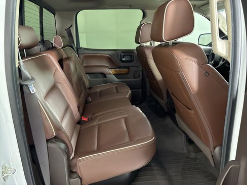 Used 2017 Chevrolet Silverado 1500 High Country image 46