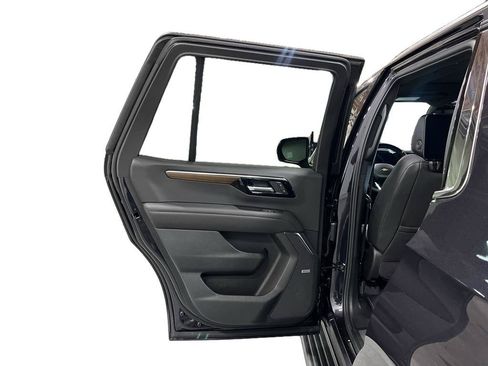 New 2026 Chevrolet Tahoe High Country AWD/4WD image 23
