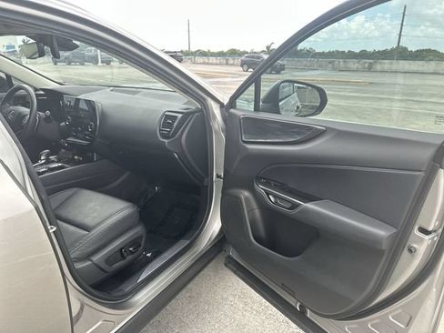 Used 2023 Lexus NX 350 AWD image 23