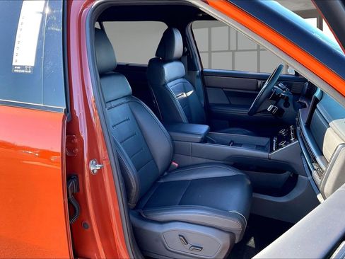 Used 2024 Hyundai Santa Fe Calligraphy image 30