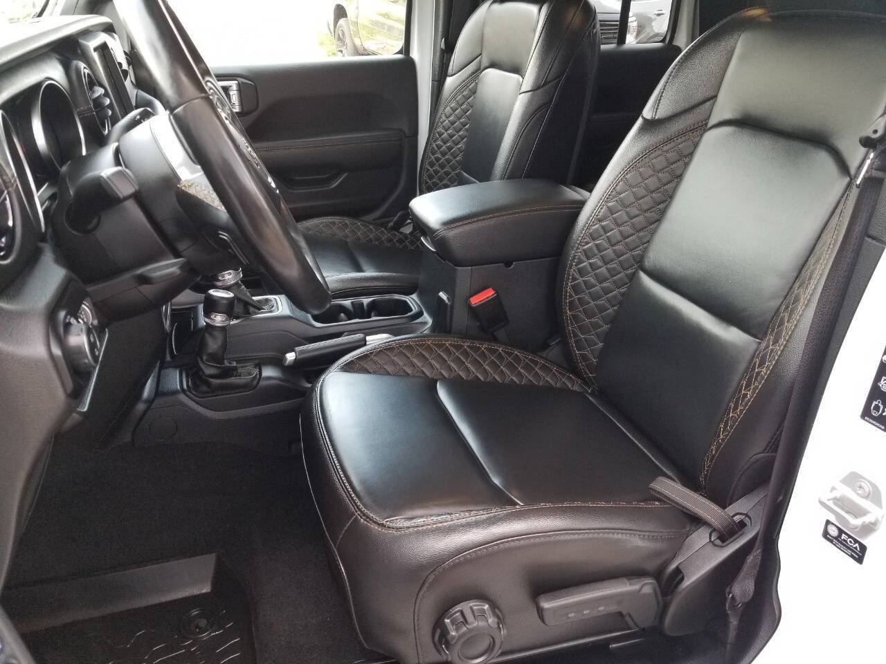 Used 2021 Jeep Gladiator Overland AWD/4WD image 15