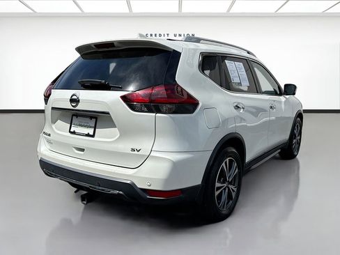 Used 2019 Nissan Rogue SV w/ Premium Package FWD image 6