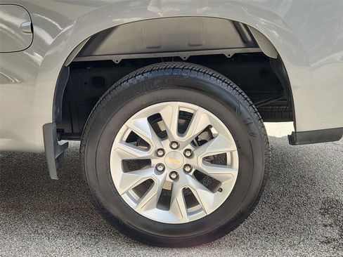 Used 2025 Chevrolet Silverado 1500 Custom RWD image 31