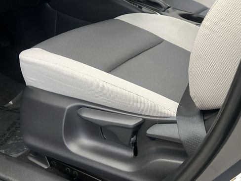 Used 2025 Toyota Corolla LE image 12