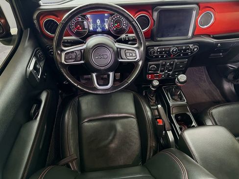 Used 2019 Jeep Wrangler Unlimited Rubicon w/ Uconnect 4C Nav & Sound Group AWD/4WD image 24