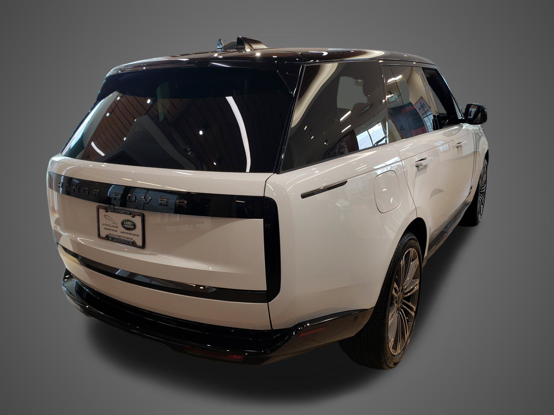 New 2026 Land Rover Range Rover SE AWD/4WD image 6