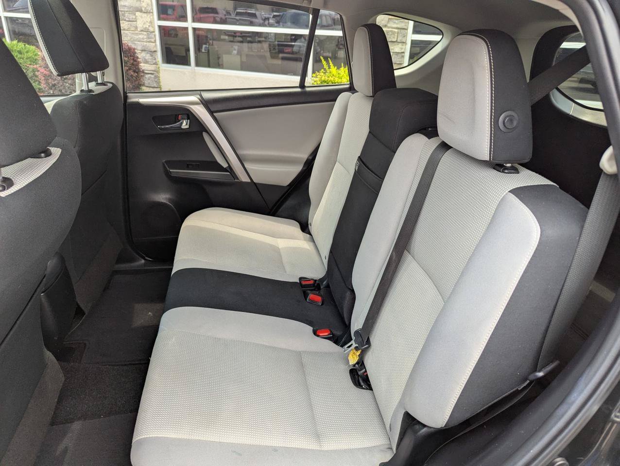 Used 2018 Toyota RAV4 XLE w/ Convenience Package AWD/4WD image 24