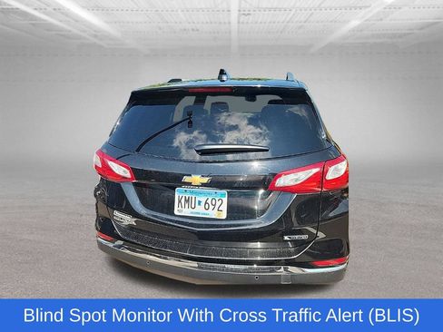 Used 2018 Chevrolet Equinox Premier FWD image 3
