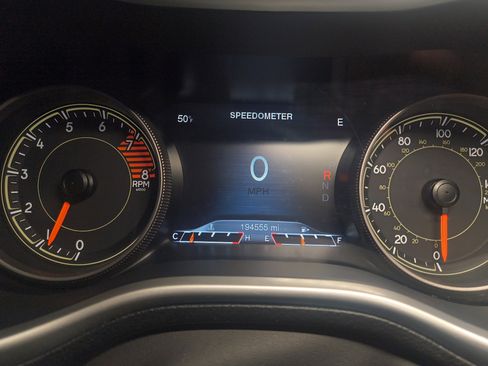 Used 2017 Jeep Cherokee Trailhawk w/ Comfort/Convenience Group image 16