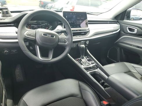 Certified 2022 Jeep Compass Latitude AWD/4WD image 10