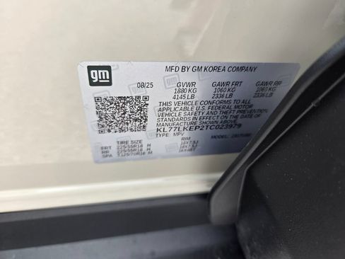 Used 2026 Chevrolet Trax ACTIV w/ Sunroof Package FWD image 19