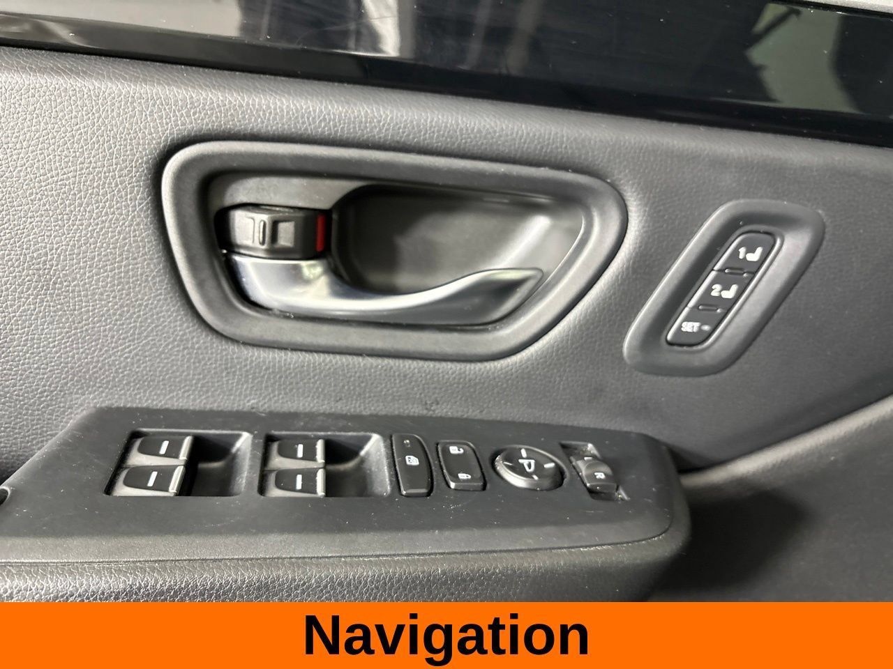 Used 2024 Honda Pilot Touring image 11