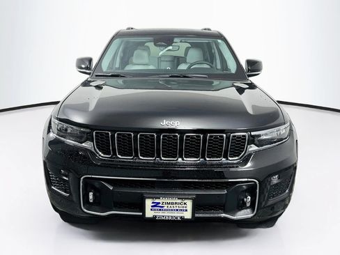 Used 2022 Jeep Grand Cherokee Overland AWD/4WD image 2