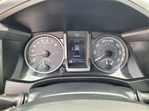 Used 2019 Toyota Tacoma TRD Off-Road image 24