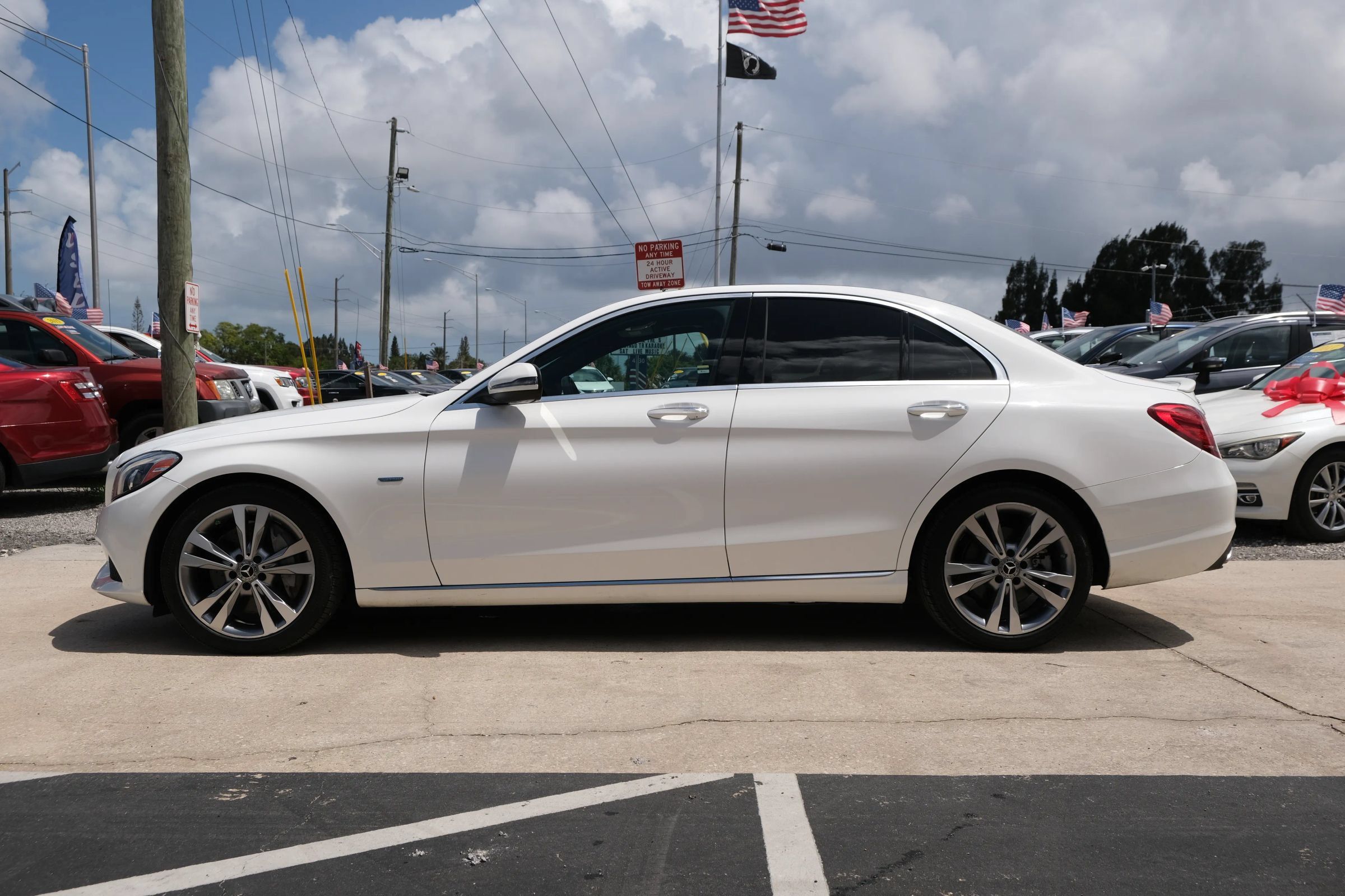Used 2018 Mercedes-Benz C 350e Sedan image 8