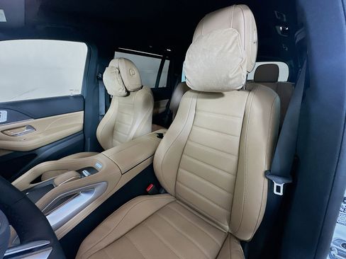 New 2026 Mercedes-Benz GLS 580 4MATIC image 22