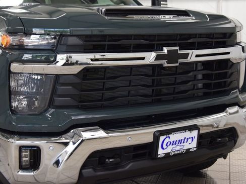 New 2026 Chevrolet Silverado 2500 LT w/ All Star Edition AWD/4WD image 13