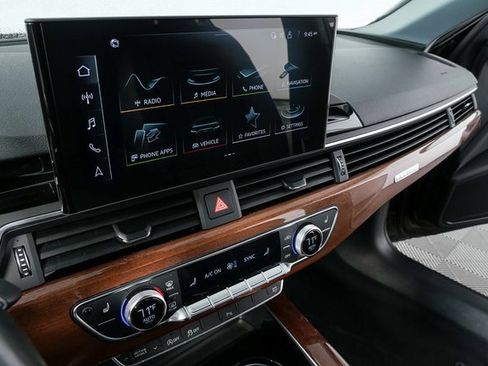 Used 2021 Audi A4 2.0T Premium w/ Convenience Package image 12