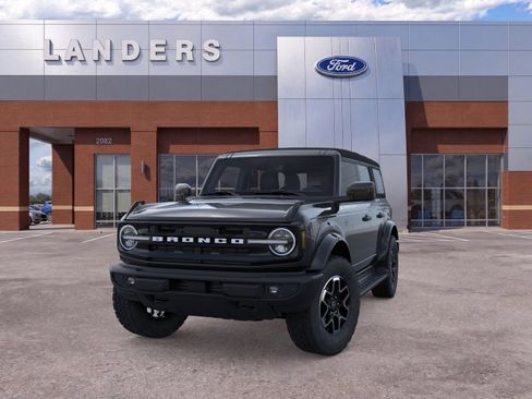 New 2026 Ford Bronco Outer Banks AWD/4WD image 2