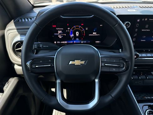 Used 2024 Chevrolet Colorado LT w/ LT Convenience Package II image 13