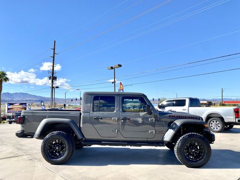 Used 2020 Jeep Gladiator Rubicon image 9